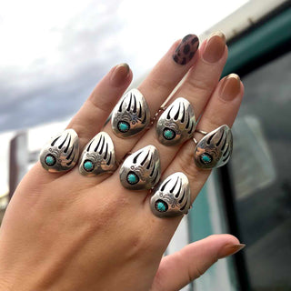 RTS ★ Lucky Bear Paw Ring