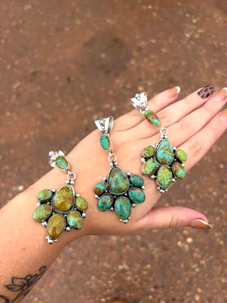 RTS ★ Call Of The Canyon Green Pendant