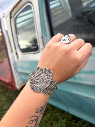 RTS ★ Blissful Thinking Cuff
