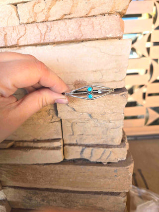 RTS ★ Twin Flame Cuff