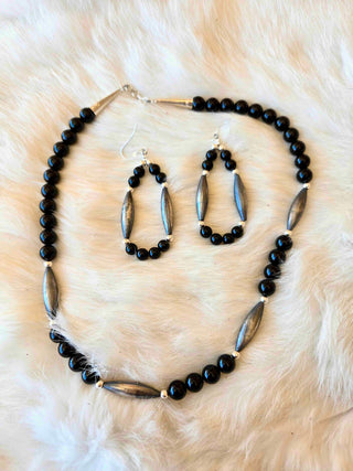 RTS ★ Dark Horse Earring + Necklace Set