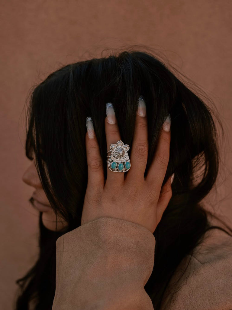 RTS ★ WHAT A CHARACTER RING