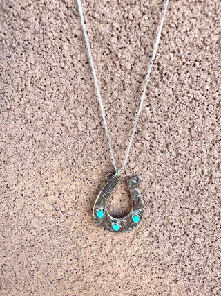 RTS ★ Got Lucky Horseshoe Necklace