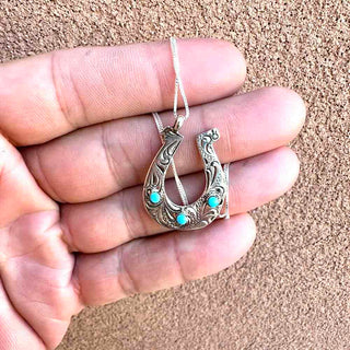 RTS ★ Got Lucky Horseshoe Necklace