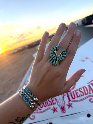RTS ★ Navajo Hands High Ring