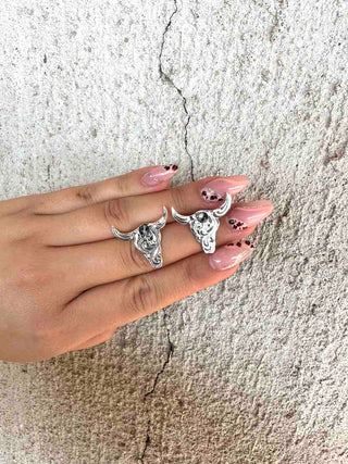 RTS ★ So TT Buffalo Studs