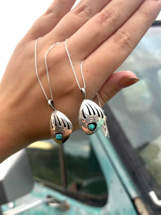 RTS ★ Lucky Bear Paw Necklace