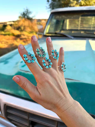RTS ★ Full of Wonder Horseshoe Ring