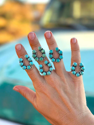 RTS ★ Full of Wonder Horseshoe Ring