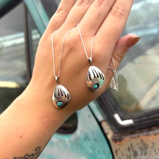 RTS ★ Lucky Bear Paw Necklace