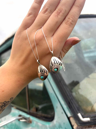 RTS ★ Lucky Bear Paw Necklace