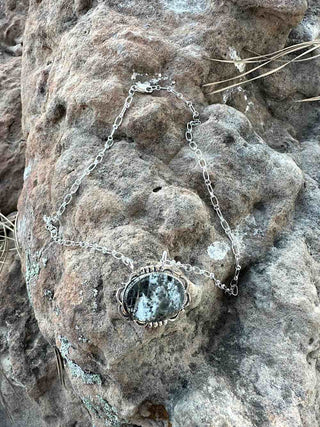 RTS ★ White Buffalo Hit The Spot Necklace