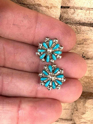 RTS ★ Daisies Studs