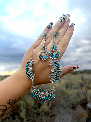 RTS ★ Zuni Fly Solo Necklace + Earrings Set