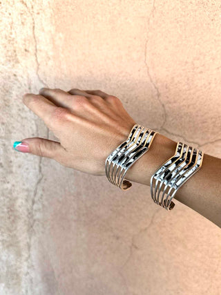 RTS ★ Five Chevron Cuff ★ White Buffalo