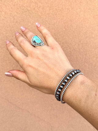 RTS ★ Twist + Pearl Cuff