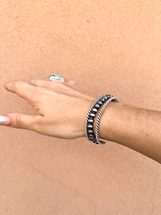 RTS ★ Twist + Pearl Cuff