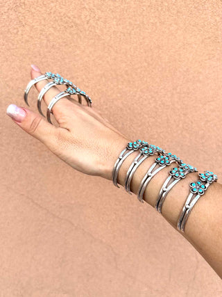 RTS ★ Triple Flower Cuff