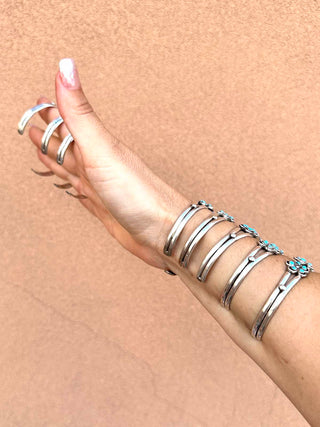 RTS ★ Triple Flower Cuff