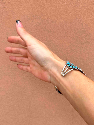 RTS ★ Pass Me Down Cuff