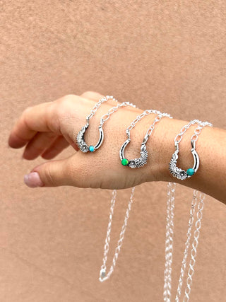 RTS ★ Floral Horseshoe Necklace