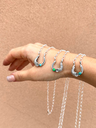 RTS ★ Floral Horseshoe Necklace