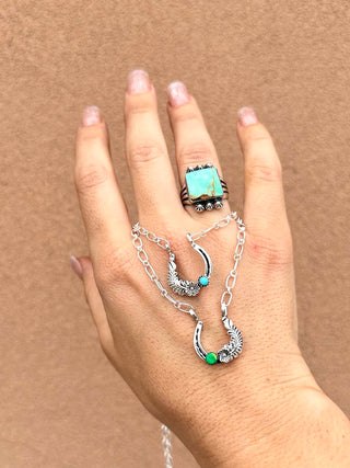 RTS ★ Floral Horseshoe Necklace