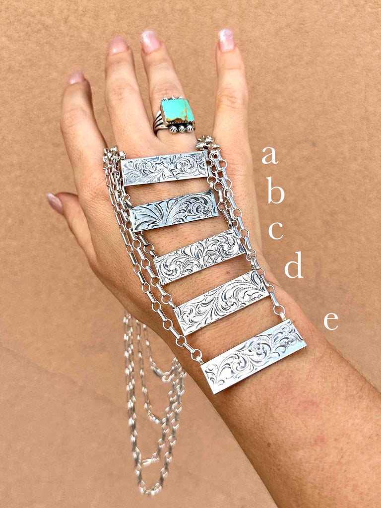 RTS ★ ENGRAVED BAR NECKLACE