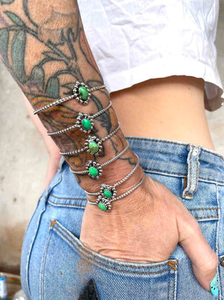 RTS ★ Beautiful Thang Cuff