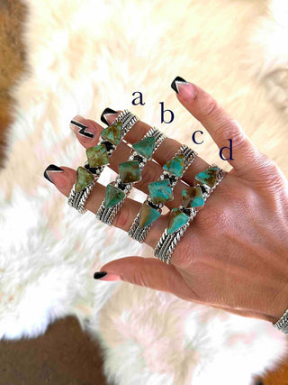 RTS ★ Spoil Me Cuff