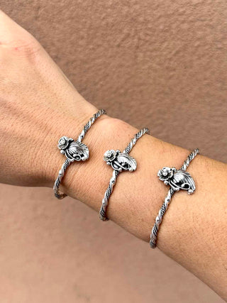 RTS ★ Sterling Flower Twist Cuff