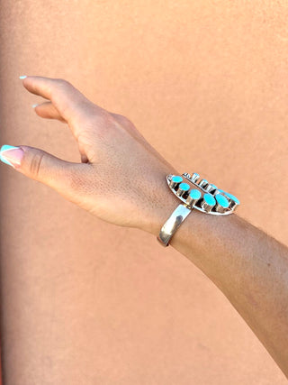 RTS ★ Big Naja Cuff