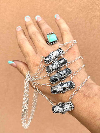 RTS ★ White Buffalo Medium Bar With A Flare