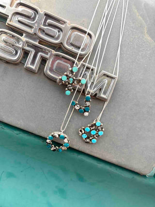 RTS ★ Original Porter Necklace ★ Blue White Buffalo Mix