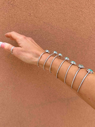 RTS ★ Marquise Twist Cuff