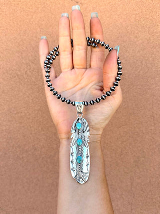 RTS ★ Giant Feather Pendant