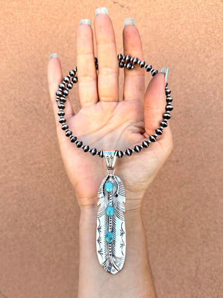 RTS ★ Giant Feather Pendant