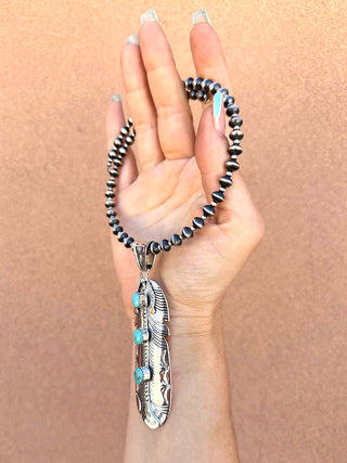 RTS ★ Giant Feather Pendant