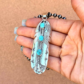 RTS ★ Giant Feather Pendant