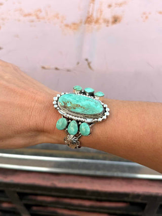 RTS ★ Rays of Light Cuff