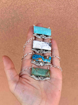 RTS ★ Flower Bar Necklace