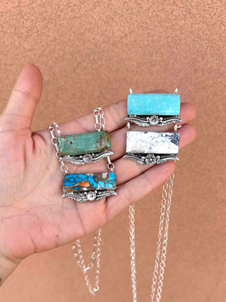 RTS ★ Flower Bar Necklace