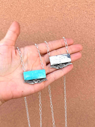 RTS ★ Flower Bar Necklace