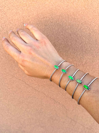 RTS ★ Marquise Twist Green Cuff