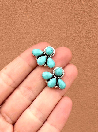 RTS ★ Fleur Studs