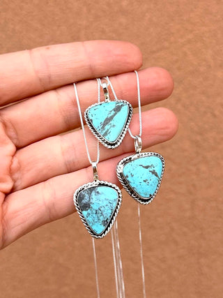 RTS ★ To The Point Necklace