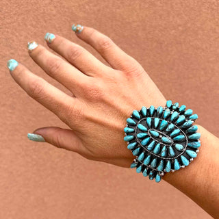 RTS ★ Heirloom Cluster Cuff
