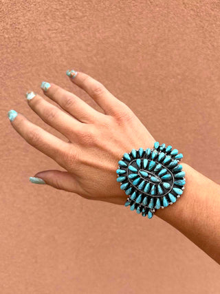 RTS ★ Heirloom Cluster Cuff