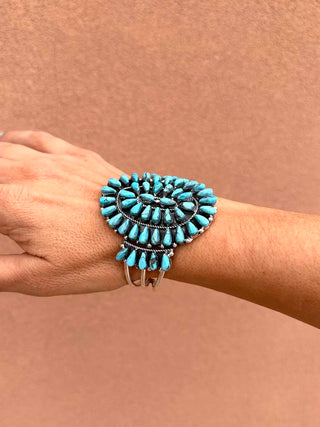 RTS ★ Heirloom Cluster Cuff