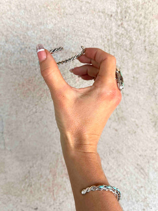 RTS ★ Beau Cuff
